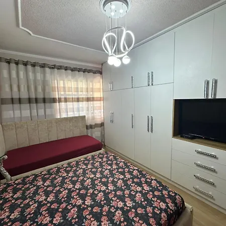 아파트 Apartament Tirane